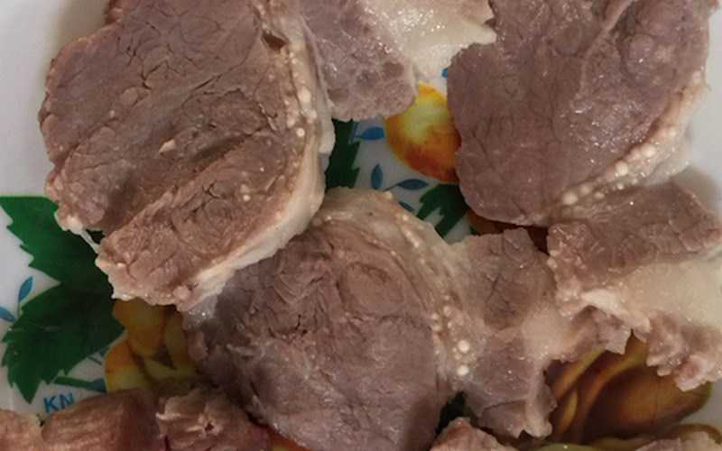 Thịt lợn xuất hiện hạt gạo màu trắng đục do nhiễm giun sán 